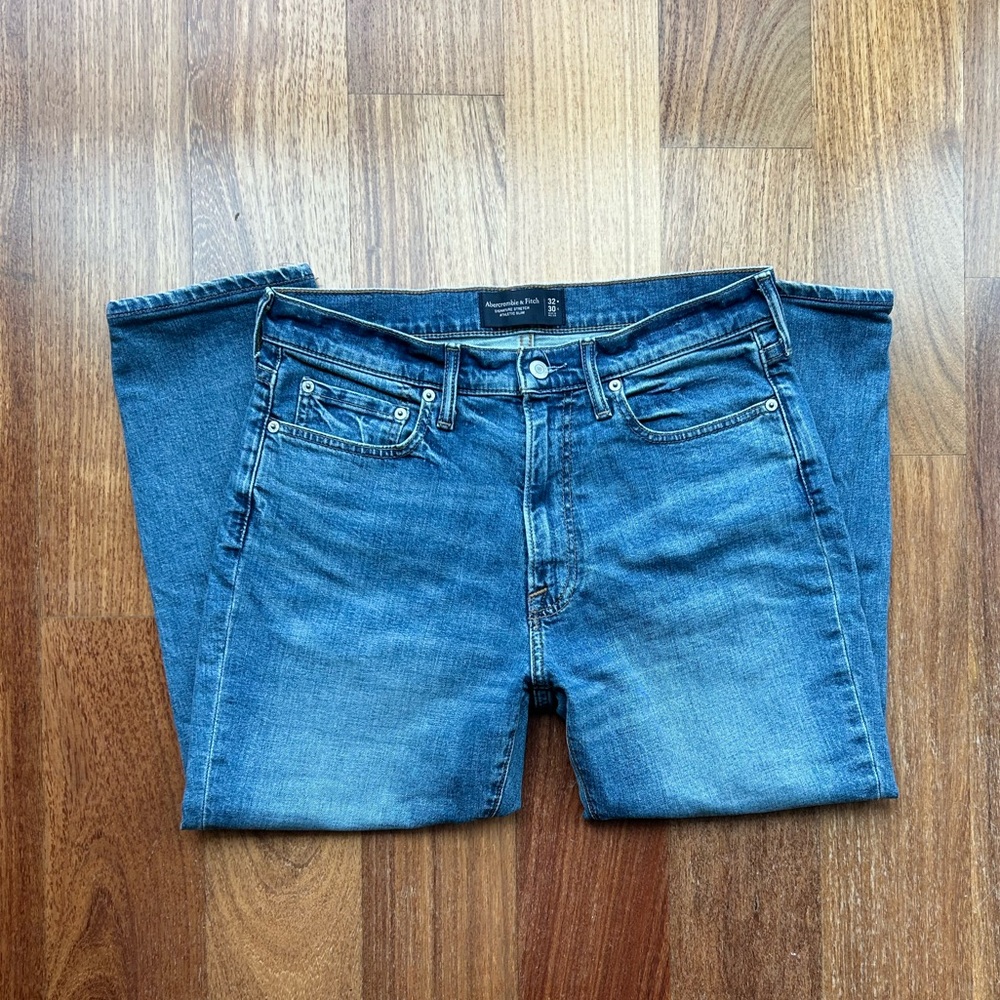 Abercrombie Athletic Slim Jeans 32X24